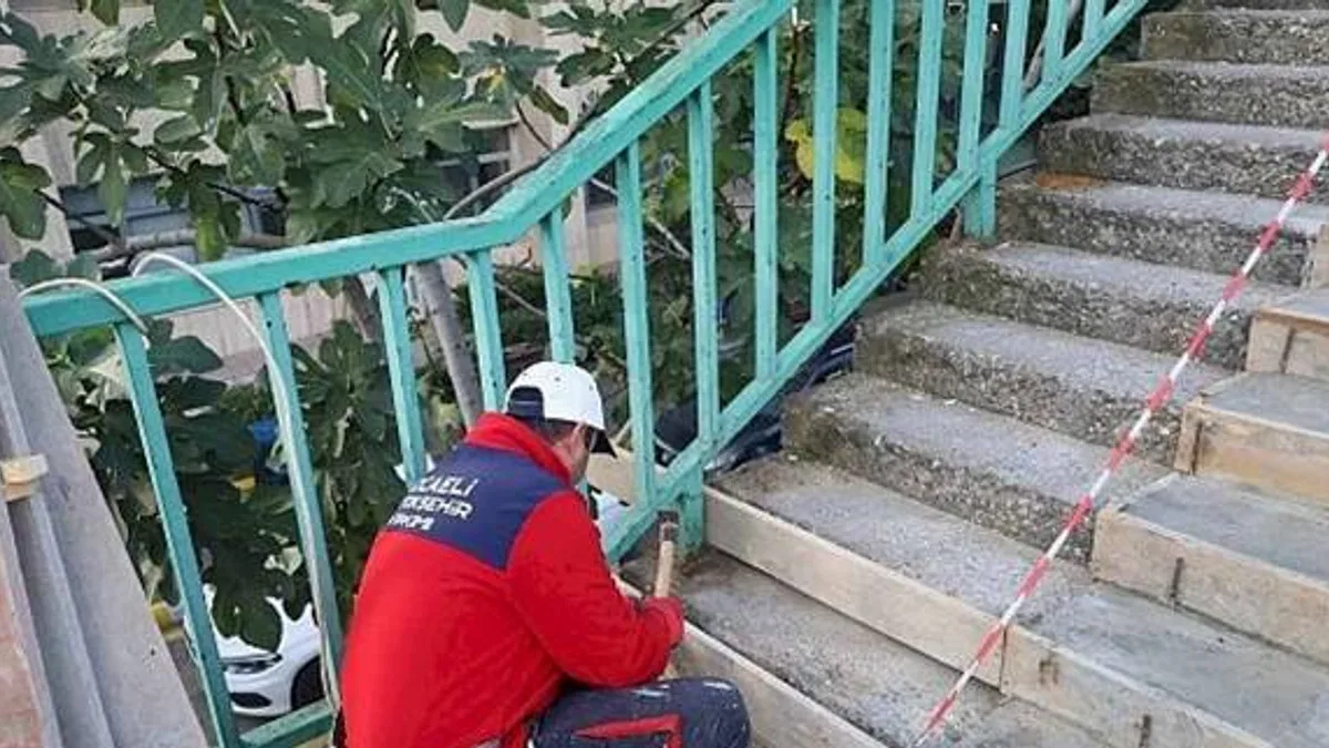 Büyükşehir'den Kuruçeşme SGK üst geçidine tadilat