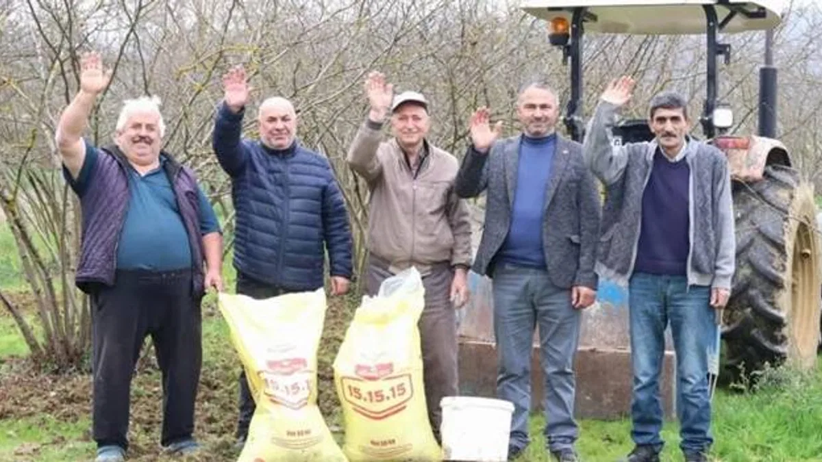 Kocaeli'de gübreler toprakla buluşuyor, yüzler gülüyor
