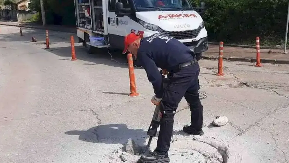 Kocaeli'de yol güvenliği için baca ve ızgaralar yenileniyor
