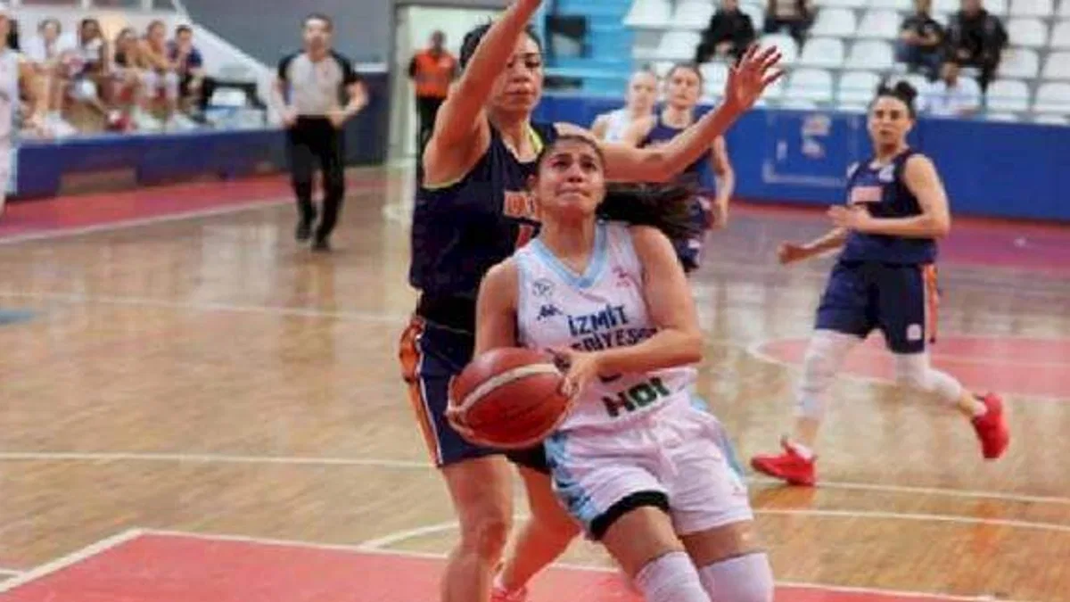 İzmit’in Perileri, DİBA’yı rahat geçti: 97-68