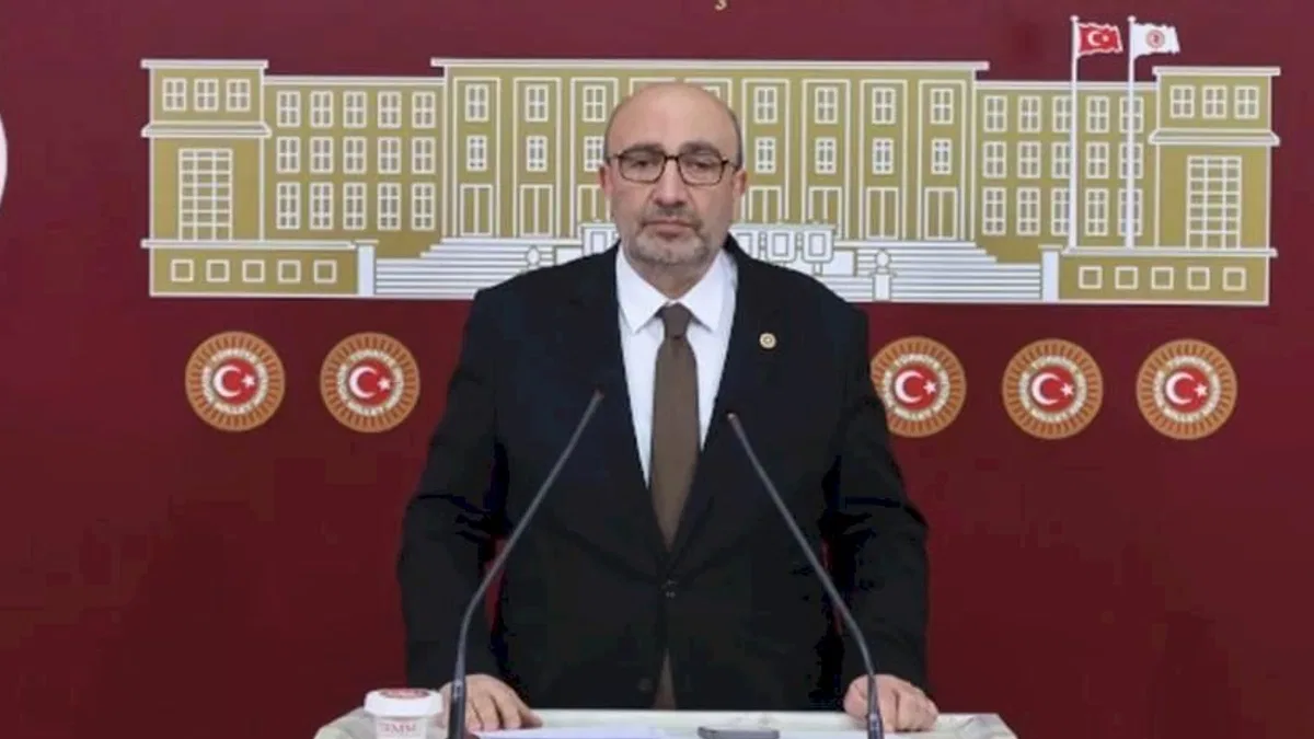 AK Parti’li Açıkkapı’dan CHP’li belediyelerin deprem yardımlarına eleştiri