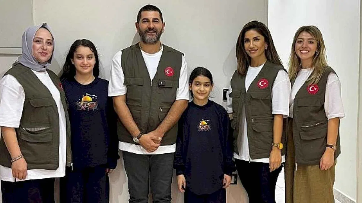 "Bağcılar'daki engelli kursiyerler Gazzeli çocuklar için eşofman diktiler"