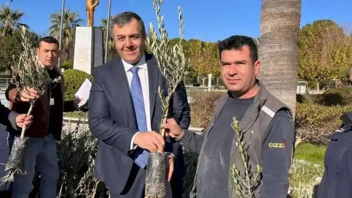Muğla Dalaman'da zeytin ve ceviz fidanları dağıtıldı