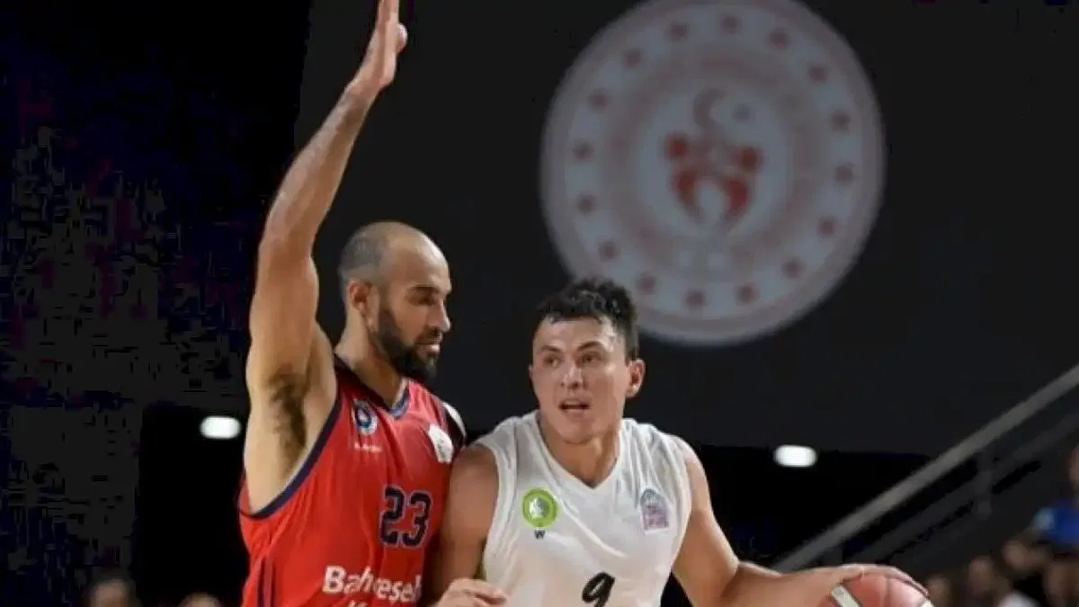 Potanın Tarzanları Kolej'i bitirdi