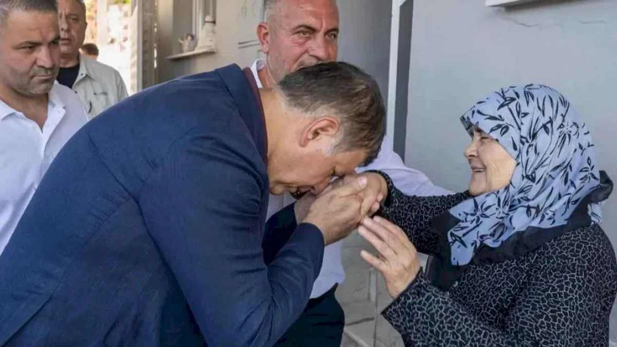 İzmir Büyükşehir'den birlik mesajları