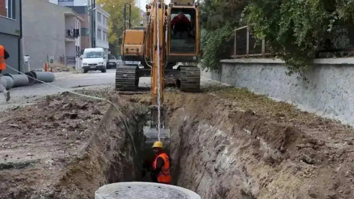 Eskişehir'de taşkınlara karşı altyapı çalışmaları sürüyor
