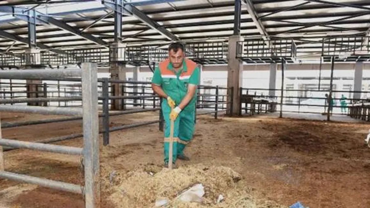 Bursa Osmangazi'de pazarlar temizlendi