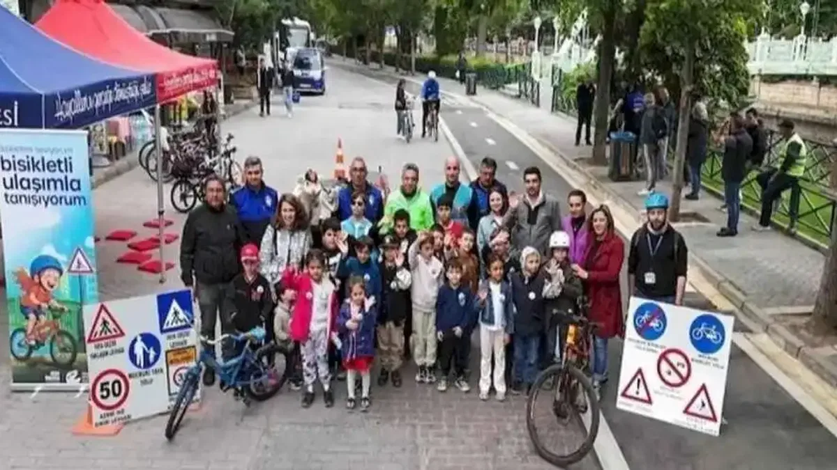 Eskişehir'de yollar bisikletlerin