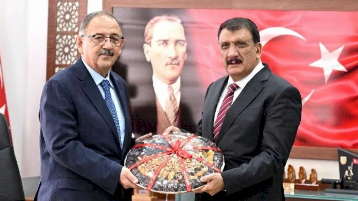 Bakan Özhaseki'den Malatya'ya ziyaret