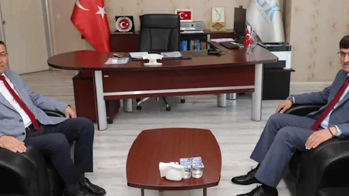 Kütahya'da Başkan Kahveci’den SGK İl Müdürü Sayar’a nezaket