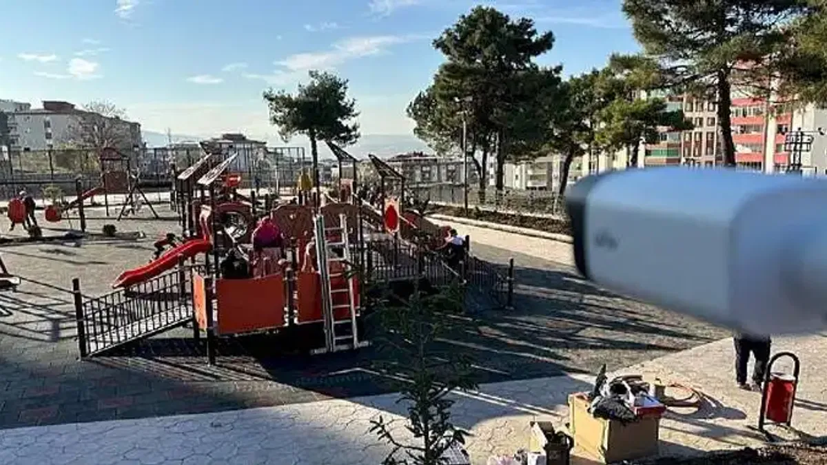 Canik'te Güvenli Parklar Hayat Buluyor