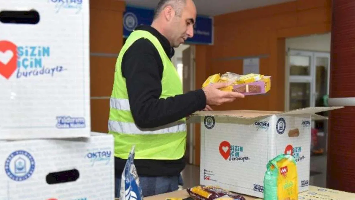 Bursa Yıldırım'da glütensiz koliler dağıtıldı