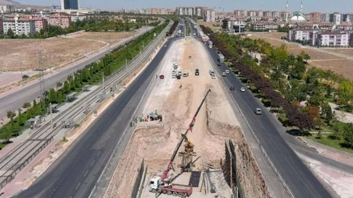 Konya'da köprülü kavşakların maliyeti 1 milyar TL