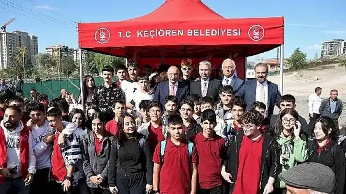 Keçiören'de Lavanta Bahçesi Kapalı Spor Salonu'nun Temeli Atıldı