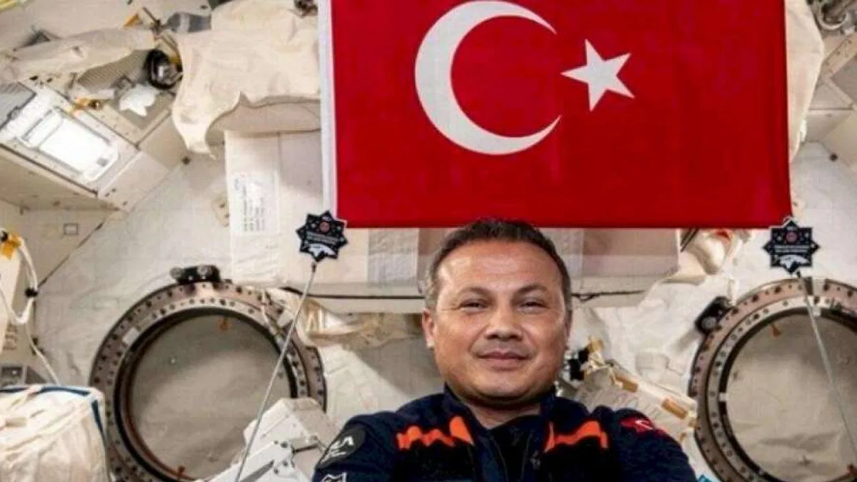Alper Gezeravcı'dan Türk bayraklı paylaşım