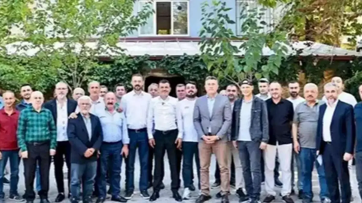 Başkan Çavuşoğlu minibüs şoförleriyle buluştu