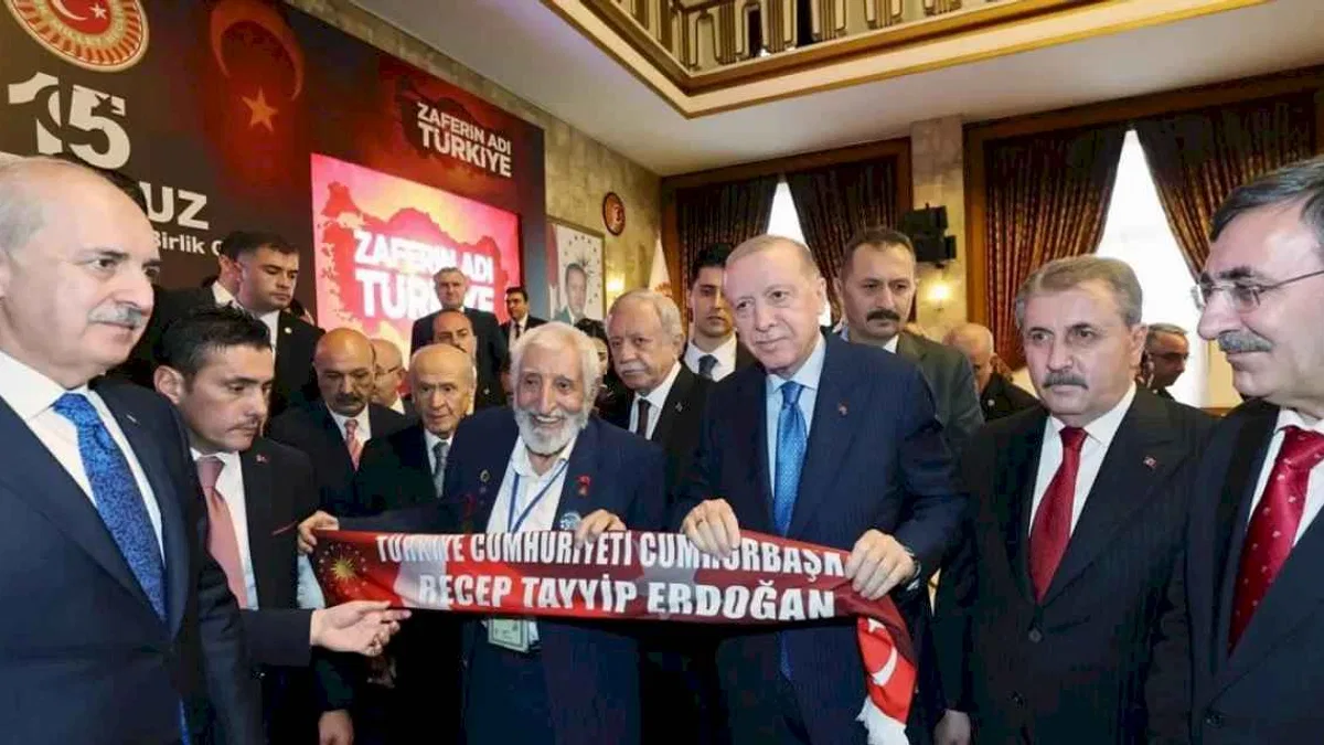 Cumhurbaşkanı Erdoğan: 15 Temmuz, milletin şanlı destanıdır