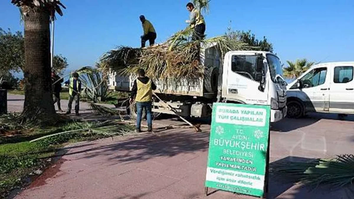 Başkan Çerçioğlu'nun Çalışmaları Kuşadası'nın Kent Estetiğine Değer Katıyor