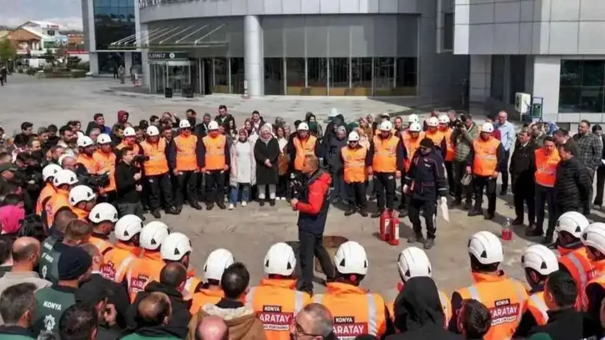 Konya Karatay Belediyesi'nde 'afet ve yangın' eğitimi