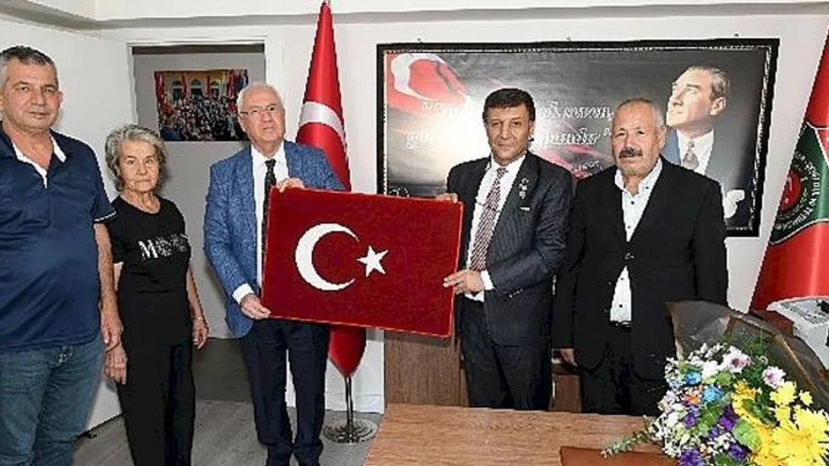 Başkan Selvitopu'dan Gazi ve Şehit Yakınlarına Ziyaret