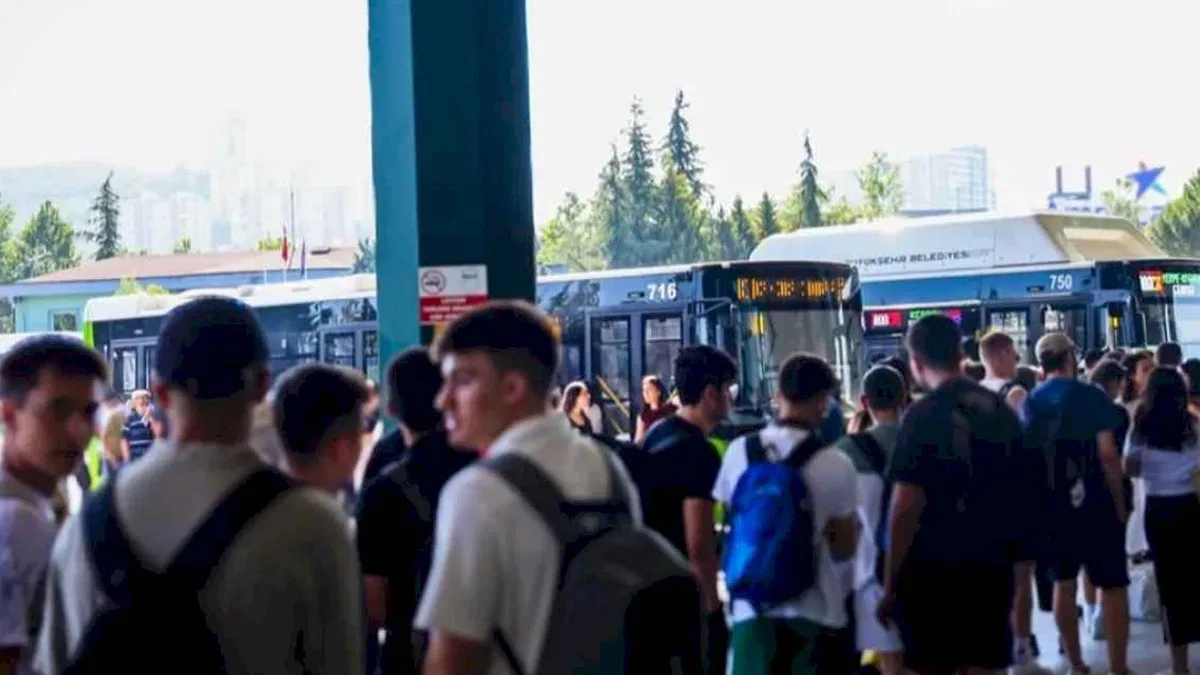 800CK, 1 ayda 46 bin vatandaşı sahillere taşıdı