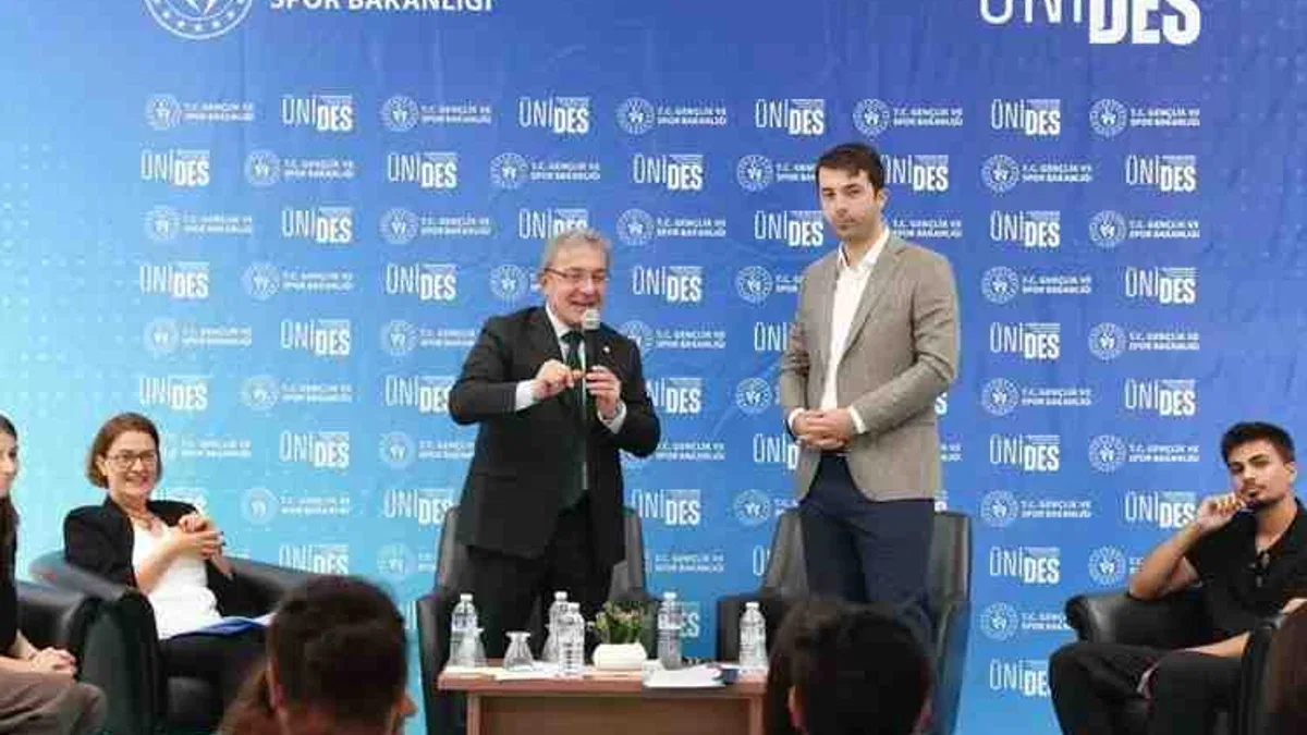 Dokuz Eylül’de ÜNİDES zirvesi