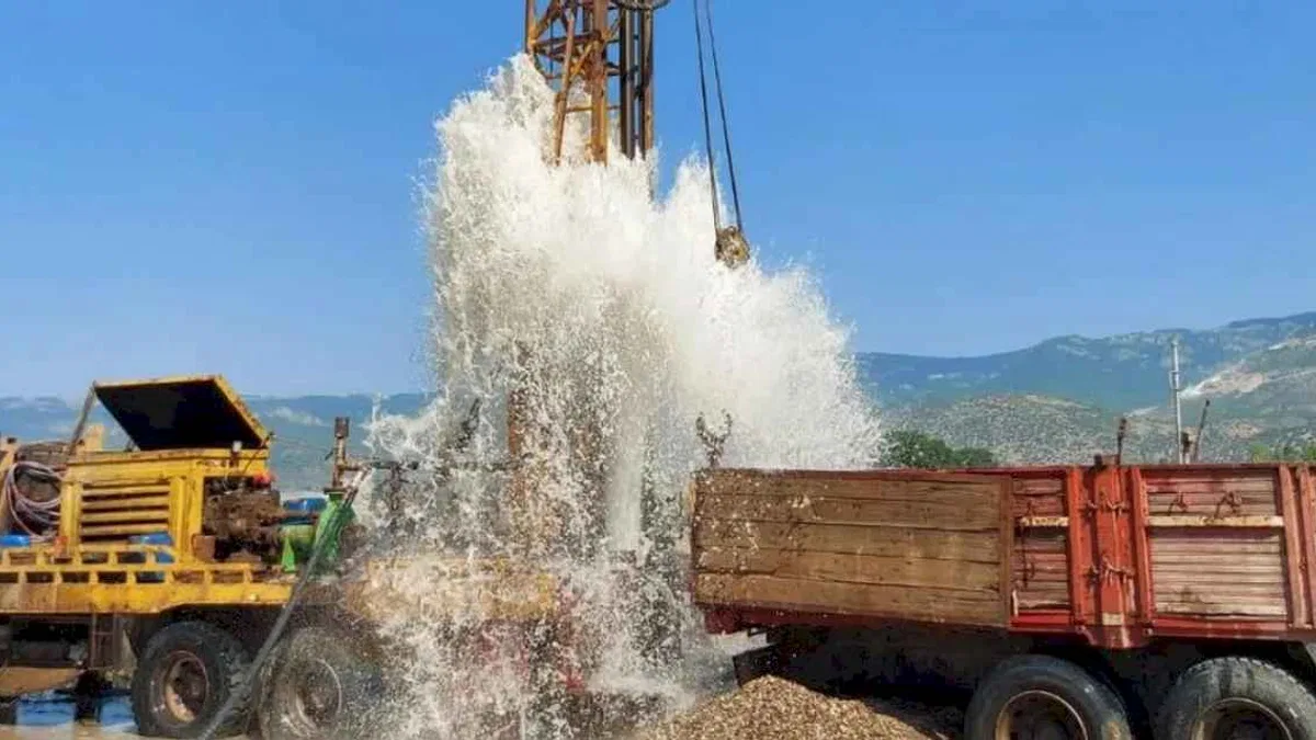 Sakarya Yeşilvadi'de 160 metre derinlikten yeni kaynak