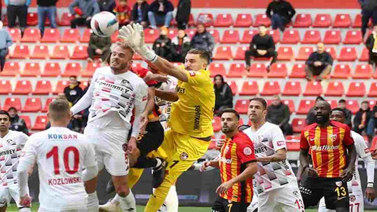 Bellona Kayserispor 2-2 Gaziantep FK (Maç Sonucu) Kayseri'de puanlar paylaşıldı!