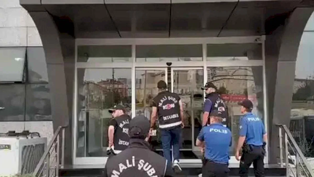 MİT’ten FETÖ’nün finans ağına operasyon!