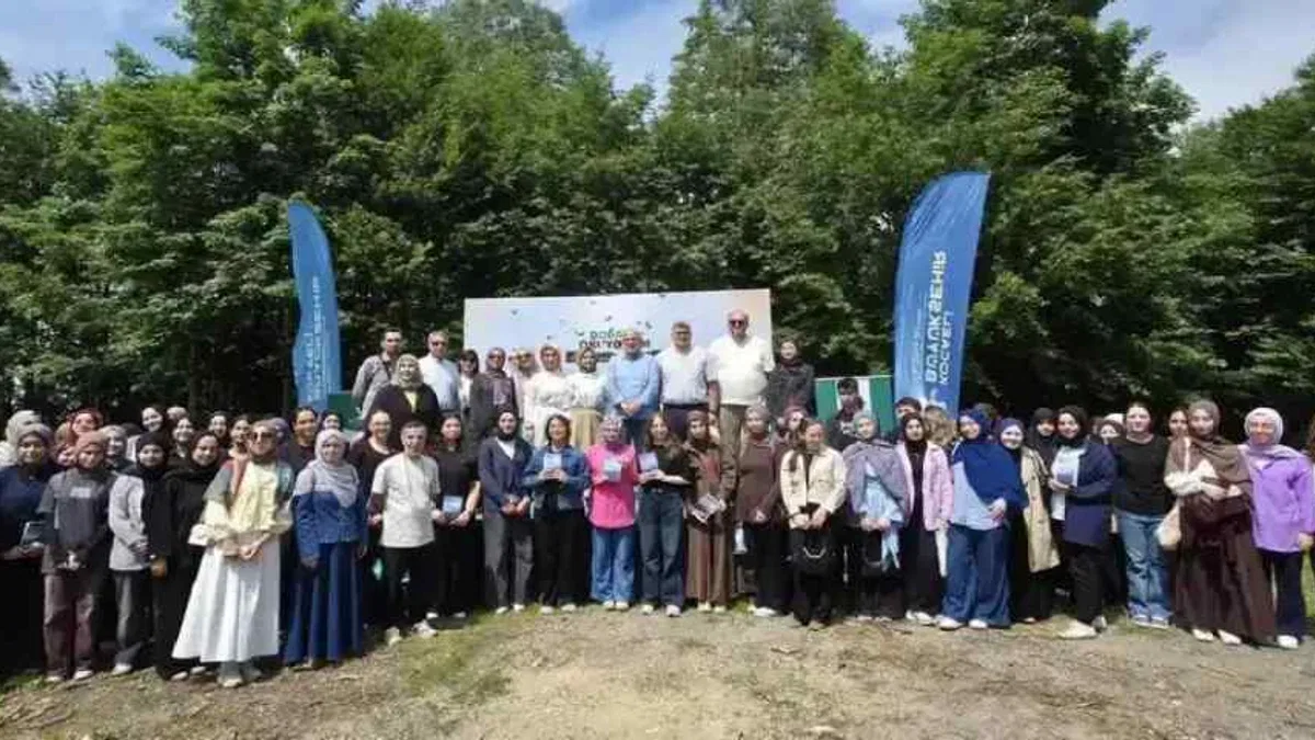 Gençler Kuzuyayla’da doğayı kitaplarla keşfetti