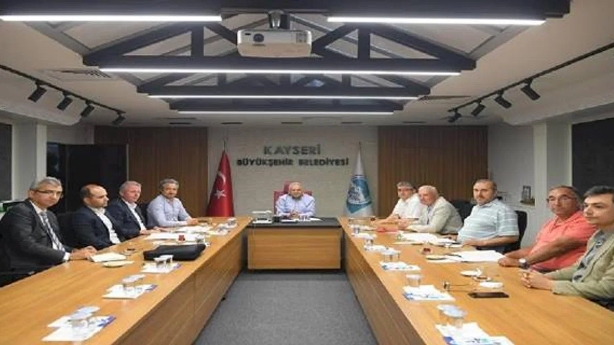 Kayseri Büyükşehir'den 'ulaşım' zirvesi
