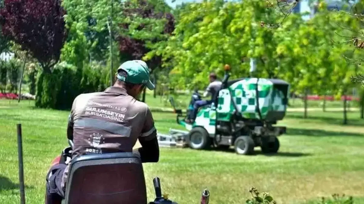 Bursa'da parklar yaza hazırlanıyor