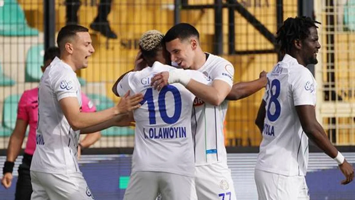 İstanbulspor 0-4 Rizespor (Maç Sonucu) Rizespor'dan önemli 3 puan