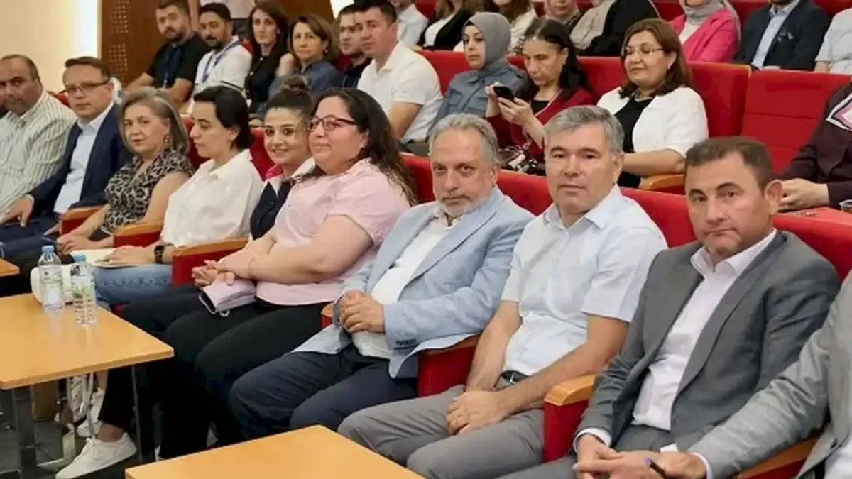Kayseri Talas'tan yerel yönetimlere bütçe rehberi eğitimi
