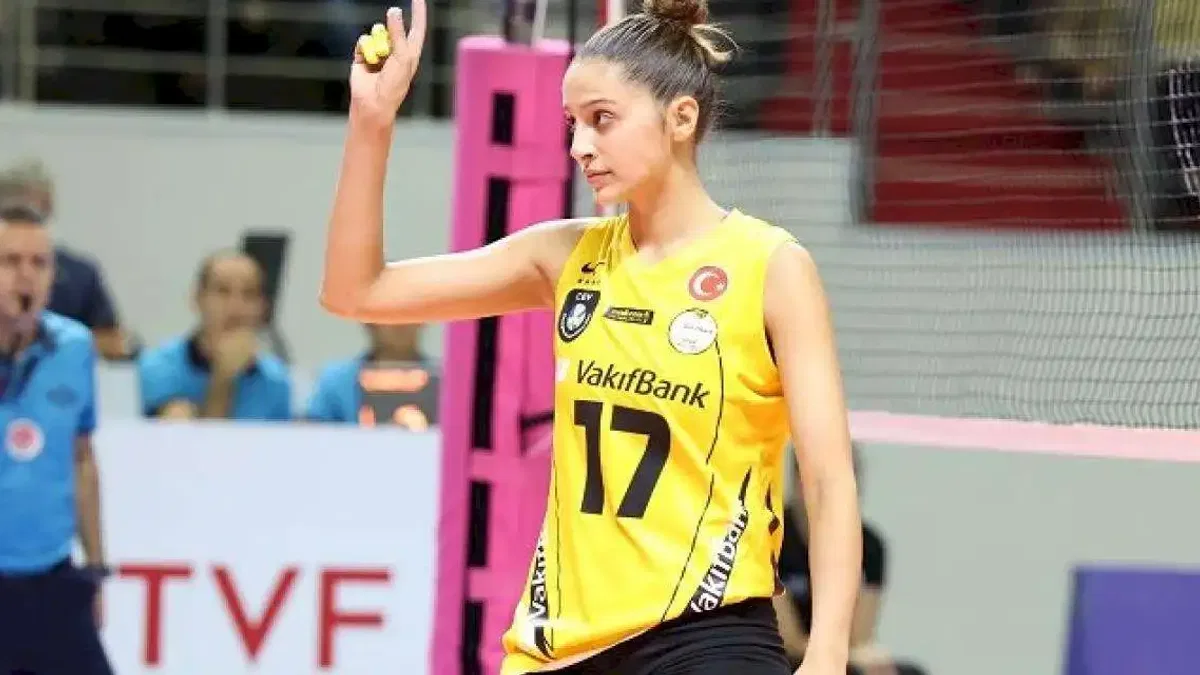 Derya Cebecioğlu yuvasına geri döndü
