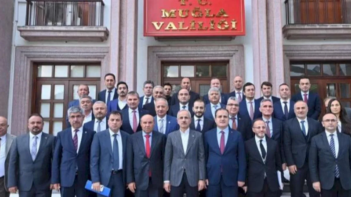 Bakan Uraloğlu: Muğla ulaştırma yatırımlarıyla büyüyor