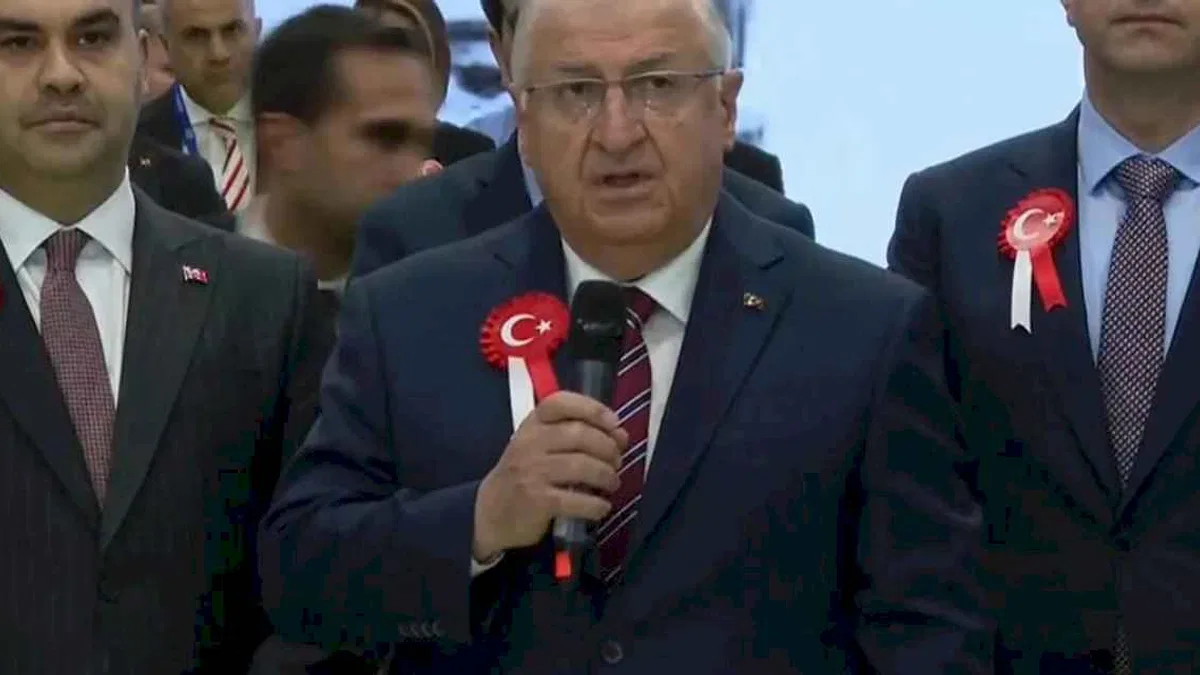 Bakan Güler'den TUSAŞ'a taziye ziyareti... Hiç bir hain Mehmetçiğin pençesinden kurtulamayacak!