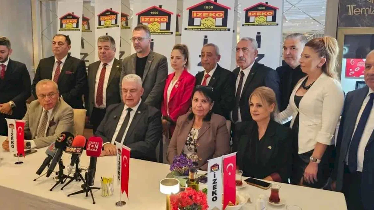 İzmir Emlakçılar Odası’ndan dijital CRM ve eğitim sistemi