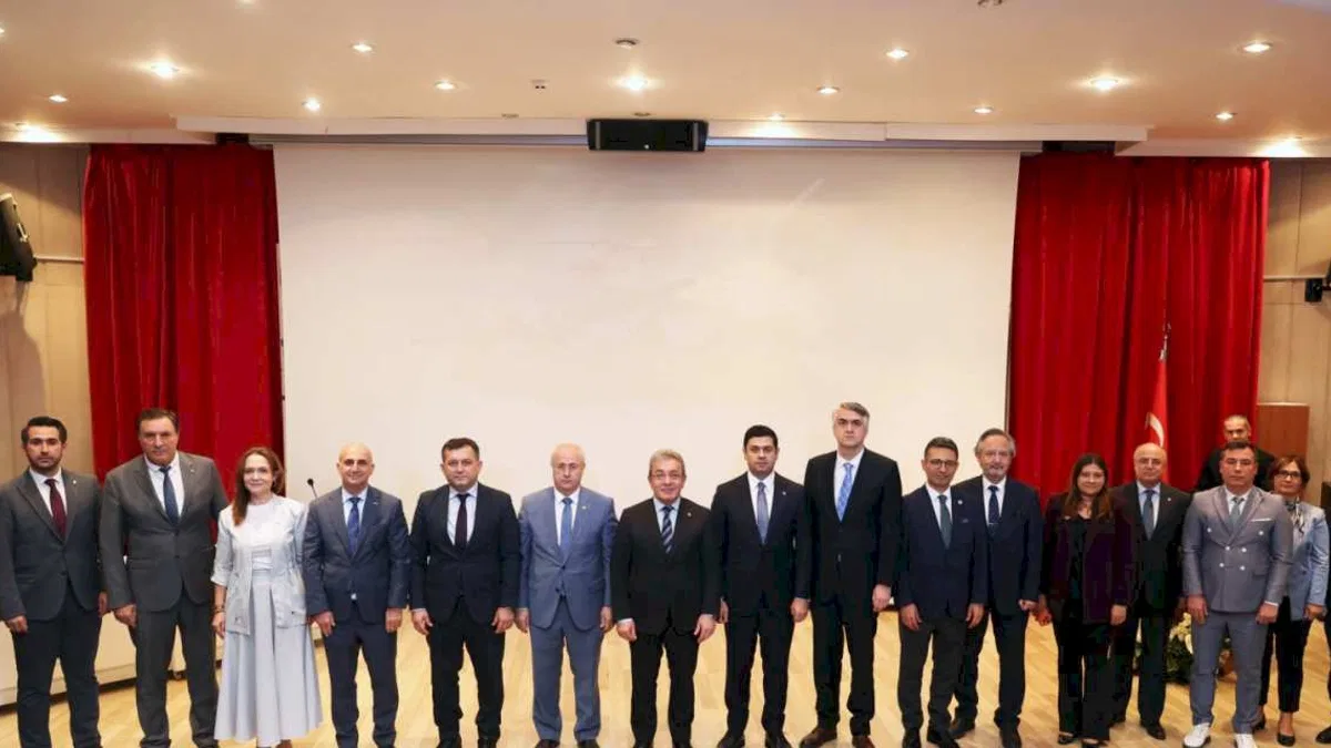 İzmir'de savunma sanayii ve teknoloji buluşması