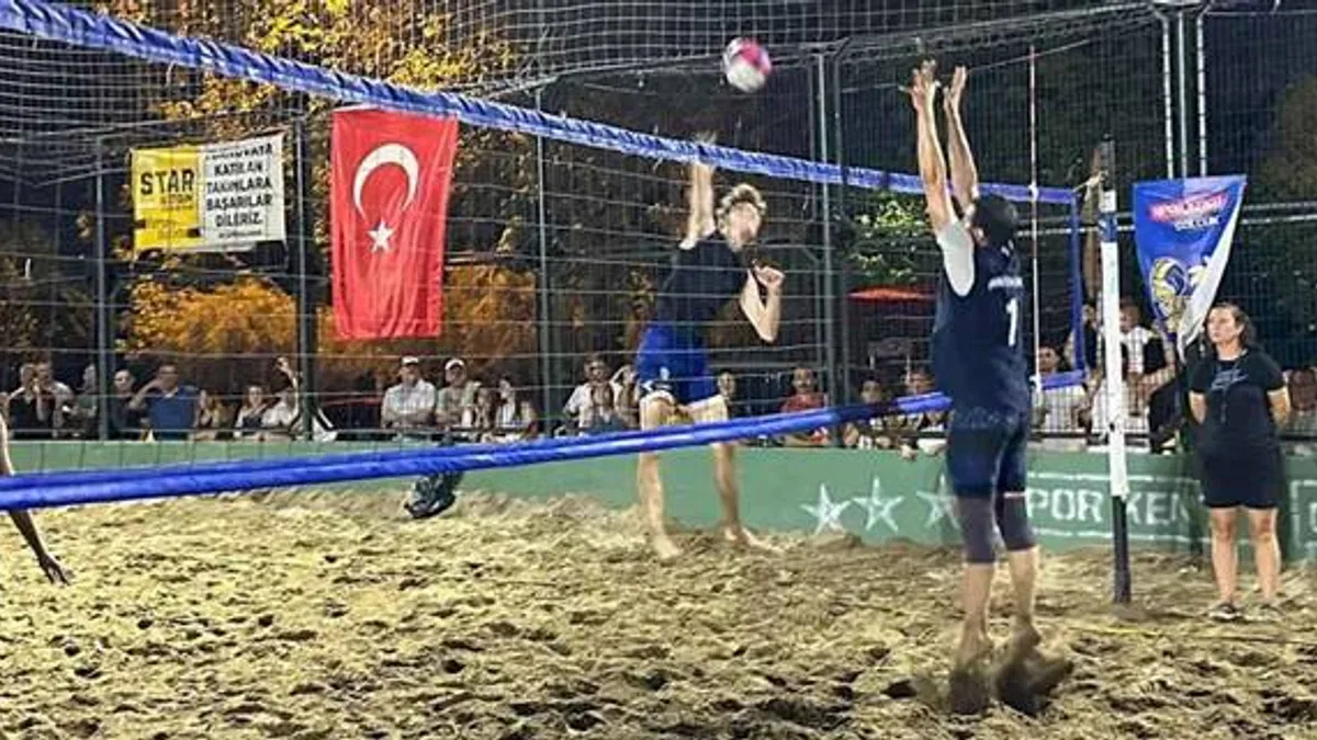 Gölcük plaj voleybolunu çok sevdi