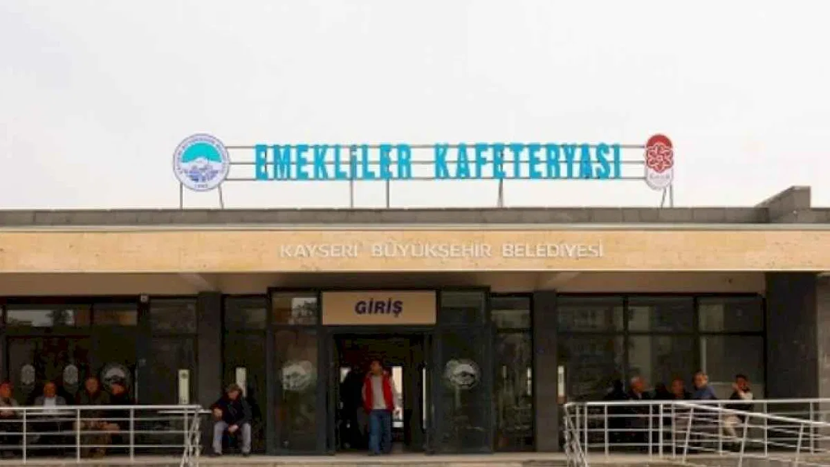 Kayseri'nin ikinci Emekliler Kafeteryası hizmete girdi