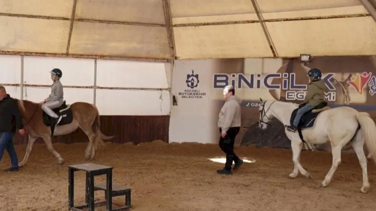 Kocaeli'de 230 çocuk binicilikle tanıştı