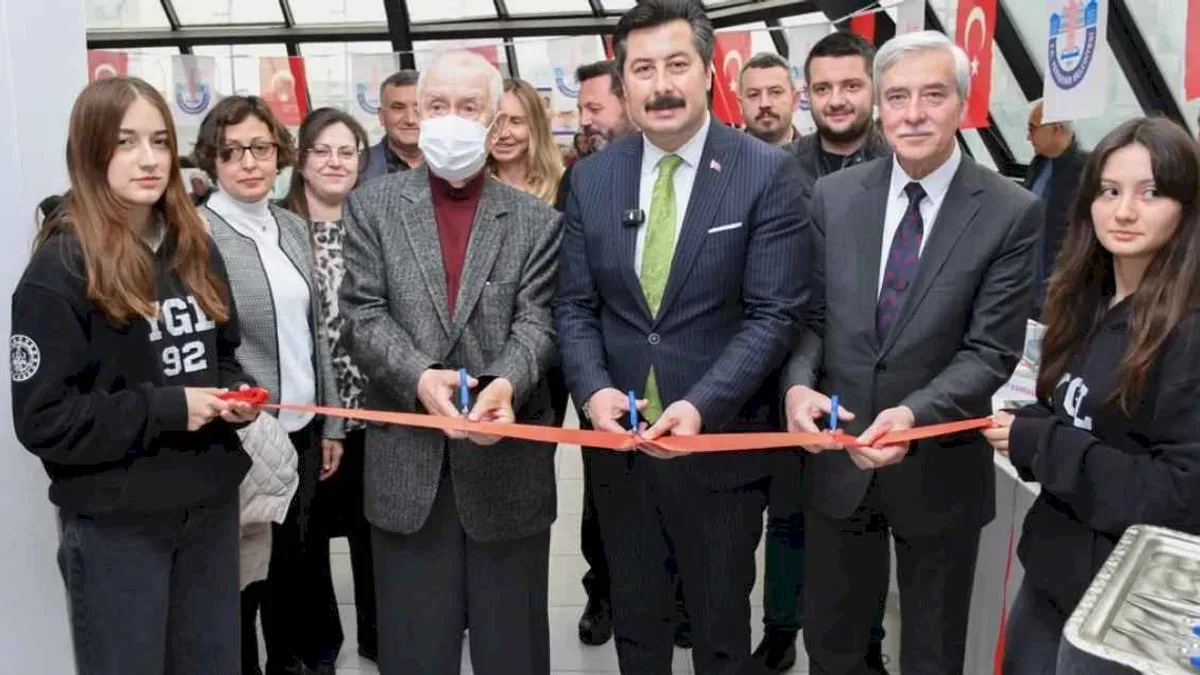 Bursa'da Yenişehir Belediyesi 6’ncı Kitap Fuarı kapılarını açtı