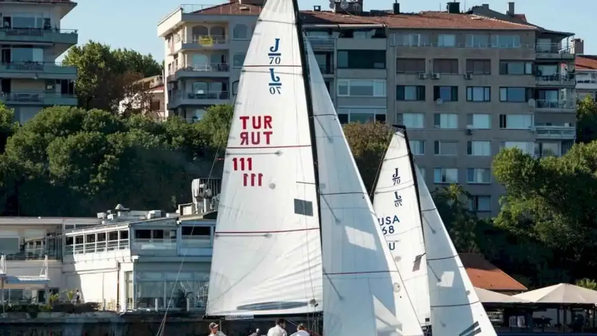 Olympos Regatta'da J/70 Match Race sınıfında yelkenlilerin maçı sona erdi