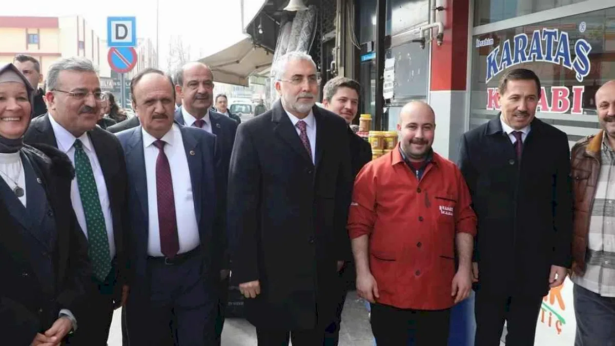 Bakan Işıkhan Konya'da ziyaretlerde bulundu