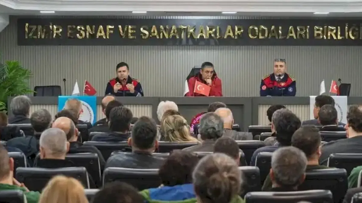 Yangın güvenliğinde yeni dönem İzmir'de konuşuldu