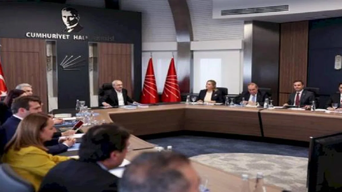 CHP kurultay takvimi belli oldu