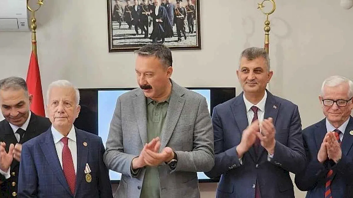 Başkan Sezer'den astsubaylara anlamlı ziyaret.