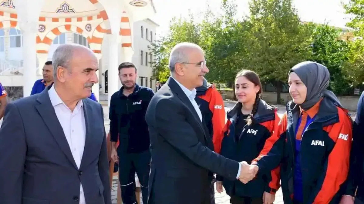 Başkan Er Kale ilçesini ziyaret etti