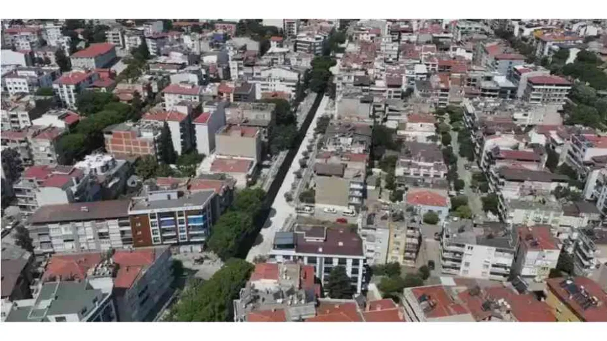Manisa Salihli’de 4 caddeye sıcak asfalt